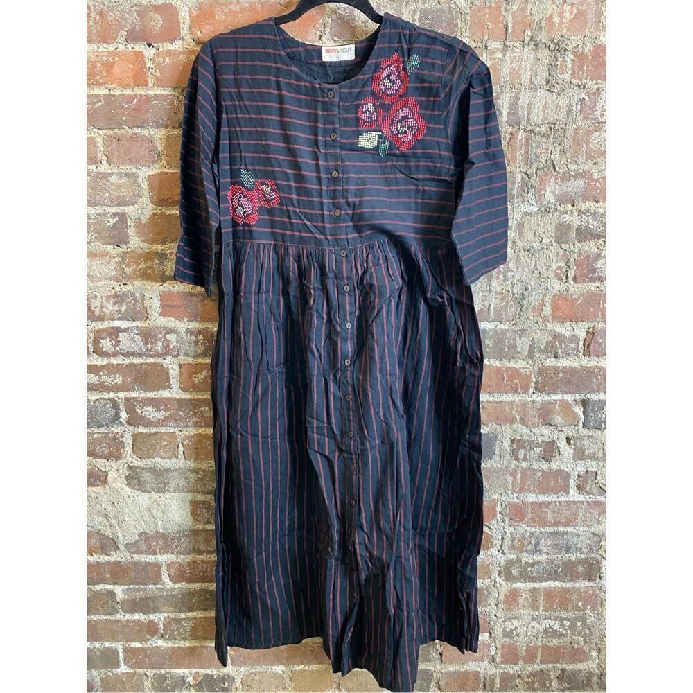 Bombay Paisley Dark Blue Red Stripe Floral Embroidered Button Down 3/4 Sleeve Mi
